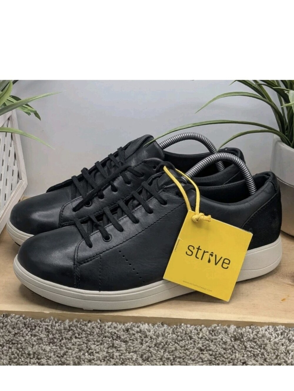 New Strive Dakota Men's Size 11 Lace-up Sneaker Leather Orthopedic Shoes